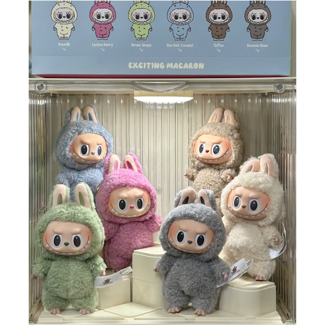 POP MART THE MONSTERS – Labubu „Exciting Macaron“ Vinyl Blind Box • 17 cm Plüschfigur • 100 % Original mit QR-Code zur Echtheitsprüfung